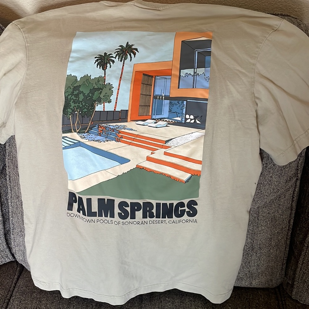 Graphic tee - Picture 2 of 3